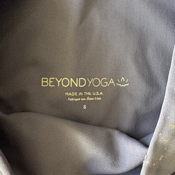 Beyond Yoga Purple and Silver Alloy Leggings - Picture 3 of 5